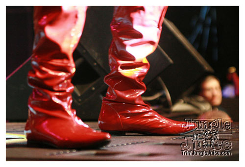 machel_montano_msg_2008-076