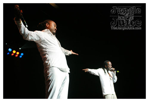 machel_montano_msg_2008-082