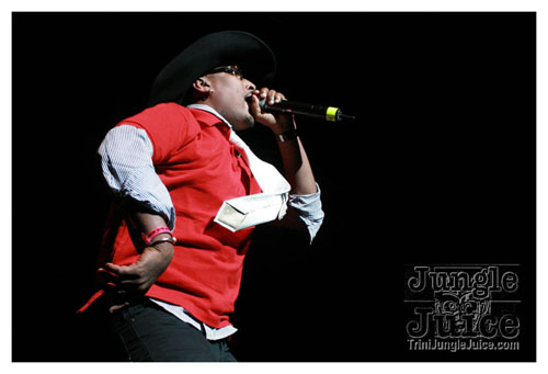 machel_montano_msg_2008-114