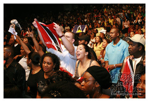 machel_montano_msg_2008-116