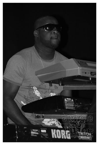 machel_friends_concert_aug2k8-192