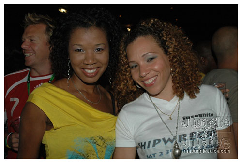 machel_friends_concert_aug2k8-240