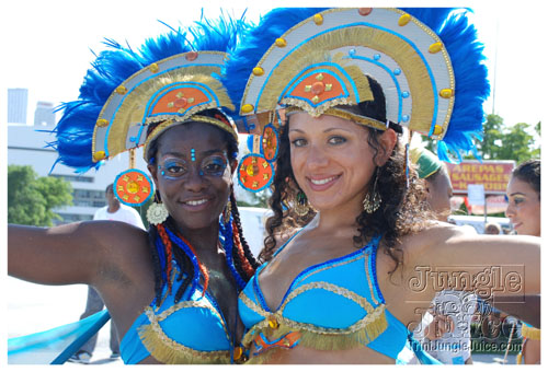 miami_carnival_2008_pt1-012