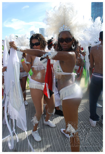 miami_carnival_2008_pt1-088