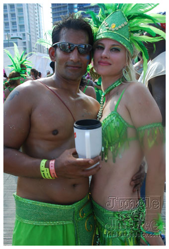 miami_carnival_2008_pt1-091