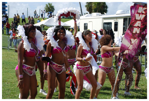 miami_carnival_2008_pt1-114