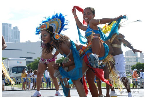 miami_carnival_2008_pt1-135