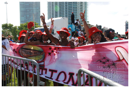 miami_carnival_2008_pt1-136