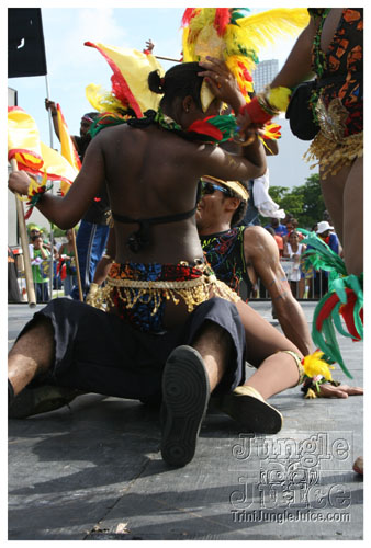 miami_carnival_2008_pt2-018