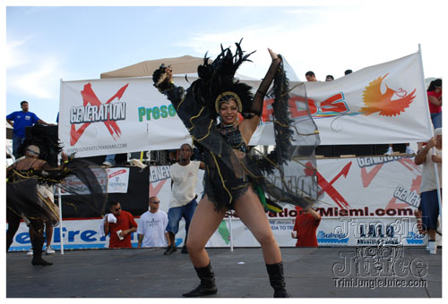 miami_carnival_2008_pt2-037