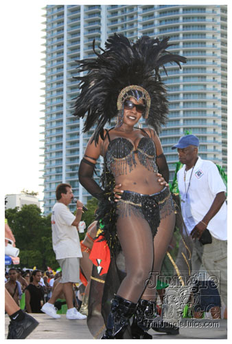 miami_carnival_2008_pt2-042