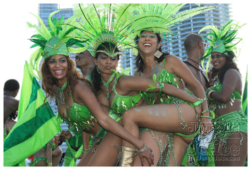 miami_carnival_2008_pt2-061