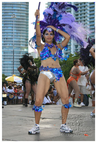 miami_carnival_2008_pt2-085