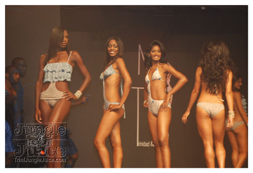 miss_universe_world_tnt2008-026