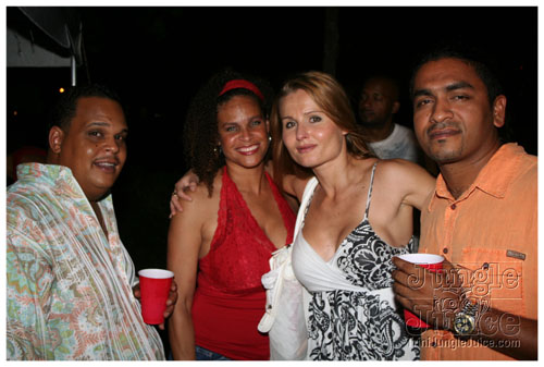 oasis_coolerfete_aug31-025