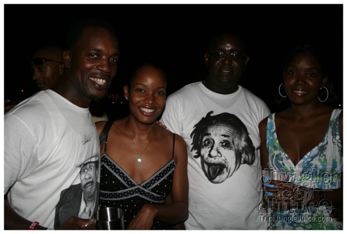 oasis_coolerfete_aug31-054