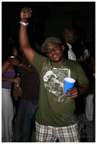 oasis_coolerfete_aug31-102