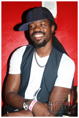 official_red_eye_oct11-065