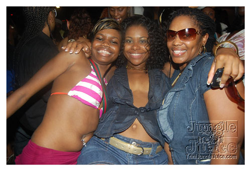 official_red_eye_oct11-154