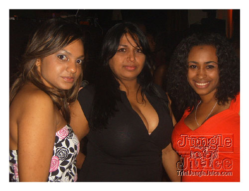 poisonuk_launch_2k8-005