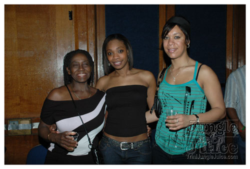 portrait_of_carnival_2k8-021