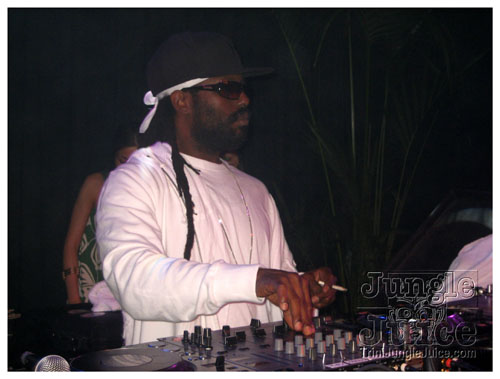 pressure_ amsterdam_jun08-015