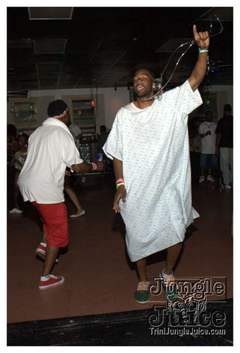 red_eye_atl_2008-020