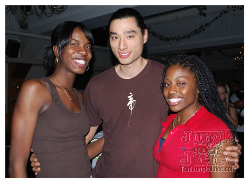 soca_under_de_mistletoe_dec6-023