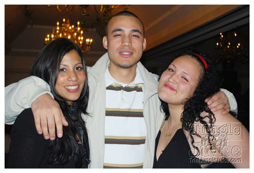 soca_under_de_mistletoe_dec6-038