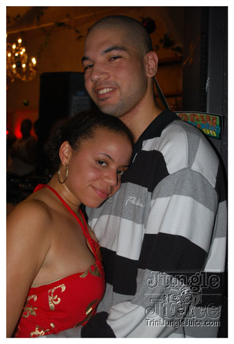 soca_under_de_mistletoe_dec6-044