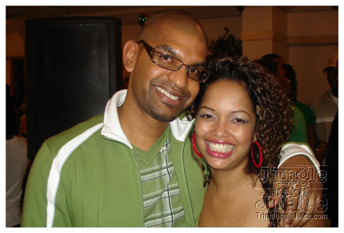 soca_under_de_mistletoe_dec6-053