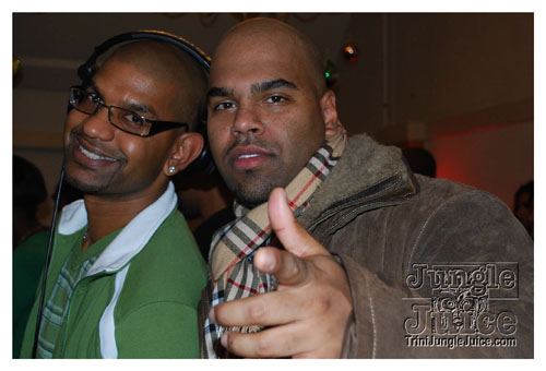 soca_under_de_mistletoe_dec6-061