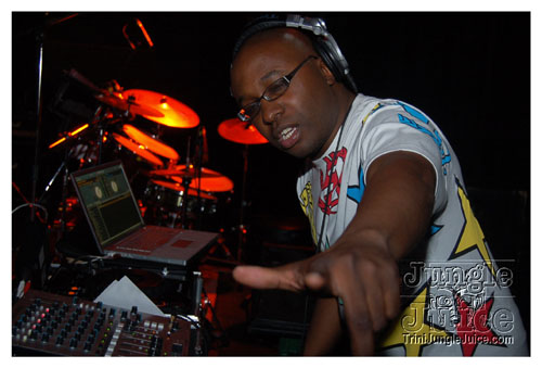 soca_or_die_pt_1_08-0265