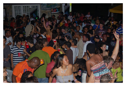 mango_coolerfete_2k8-048