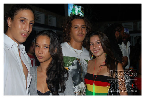mango_coolerfete_2k8-062
