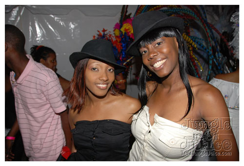 synergy_socastar_2008-009