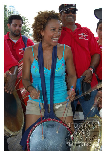 tampabay_carnival_2008_sun-043