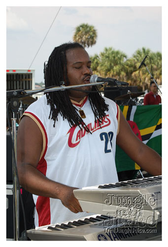 tampabay_carnival_2008_sun-118