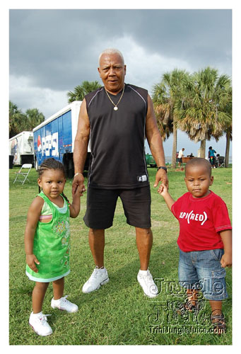 tampabay_carnival_2008_sun-171