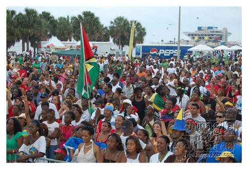 tampabay_carnival_2008_sun-230