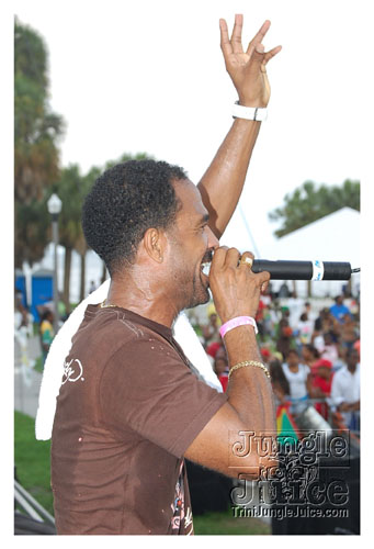 tampabay_carnival_2008_sun-235