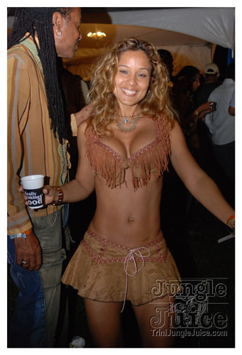 beach_house_carnival_2008_pt2-051