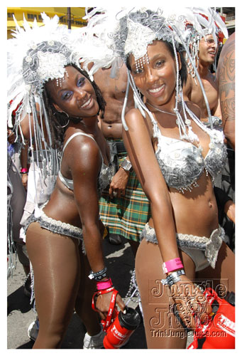 tribe_tue_2008_pt2-180