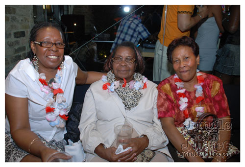 trini_luau_all_incl_2k8-092