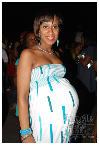 under_the_trees_2008-010