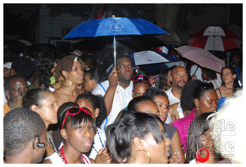 under_the_trees_2008-058