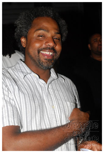 under_the_trees_2008-114