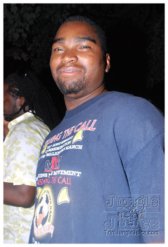 under_the_trees_2008-123