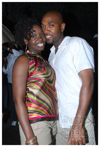 under_the_trees_2008-127