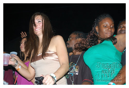 university_splash_2008-095